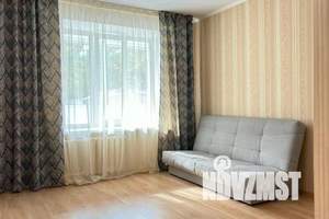 1-к квартира, посуточно, 42м2, 2/10 этаж