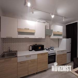 1-к квартира, посуточно, 37м2, 1/1 этаж