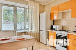 1-к квартира, посуточно, 42м2, 2/10 этаж