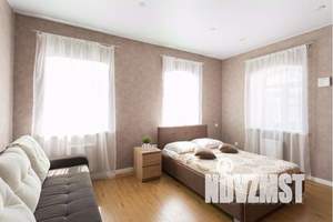 1-к квартира, посуточно, 42м2, 1/1 этаж