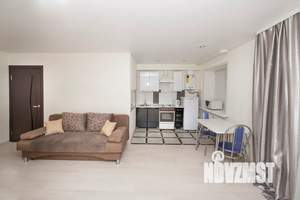 Студия квартира, посуточно, 32м2, 1/5 этаж