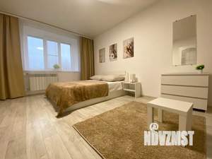 1-к квартира, посуточно, 38м2, 1/10 этаж