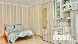 1-к квартира, посуточно, 42м2, 2/10 этаж