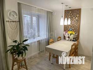 4-к квартира, вторичка, 106м2, 4/5 этаж