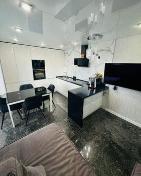 2-к квартира, вторичка, 56м2, 10/10 этаж