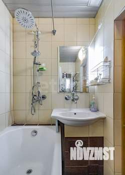 2-к квартира, вторичка, 58м2, 3/3 этаж