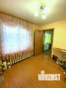 2-к квартира, вторичка, 37м2, 1/5 этаж