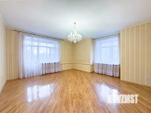 2-к квартира, вторичка, 90м2, 4/4 этаж