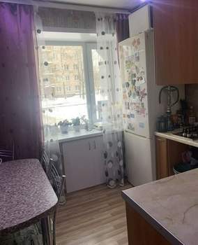2-к квартира, вторичка, 45м2, 1/5 этаж