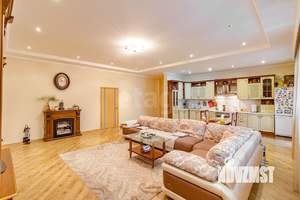 3-к квартира, вторичка, 135м2, 1/5 этаж