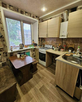 2-к квартира, вторичка, 44м2, 1/5 этаж