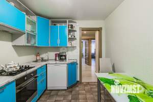 3-к квартира, вторичка, 64м2, 1/9 этаж