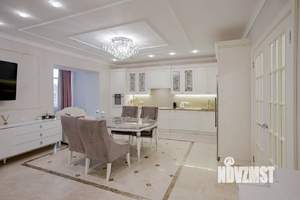 4-к квартира, вторичка, 145м2, 1/4 этаж