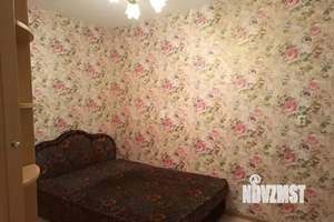 2-к квартира, вторичка, 44м2, 1/4 этаж