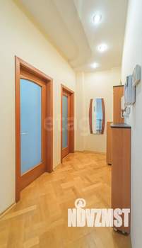 4-к квартира, вторичка, 141м2, 1/5 этаж