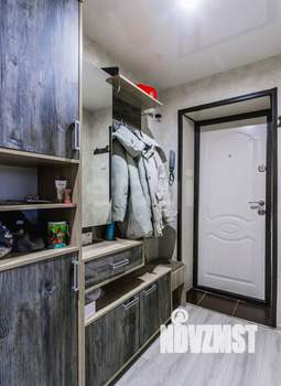 3-к квартира, вторичка, 64м2, 1/9 этаж