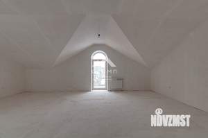 3-к квартира, вторичка, 131м2, 4/4 этаж