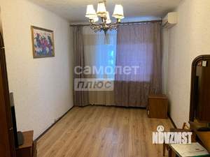 2-к квартира, вторичка, 67м2, 1/10 этаж