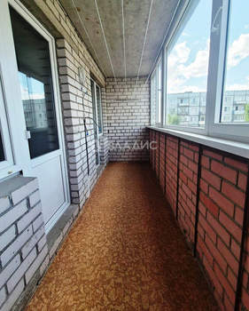 2-к квартира, вторичка, 63м2, 3/5 этаж