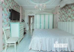 4-к квартира, вторичка, 120м2, 3/3 этаж