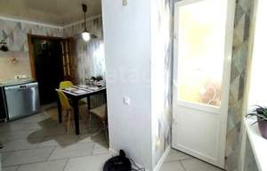 2-к квартира, вторичка, 62м2, 1/10 этаж