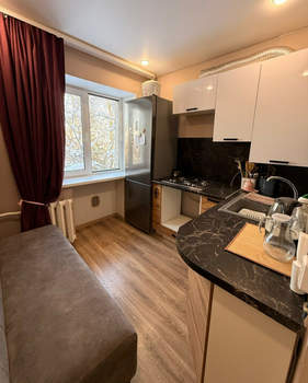 2-к квартира, вторичка, 42м2, 3/3 этаж