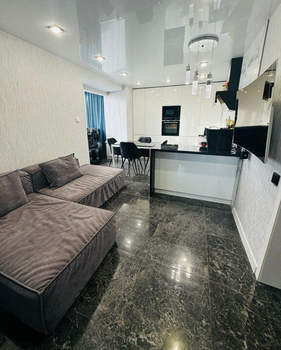 2-к квартира, вторичка, 56м2, 10/10 этаж