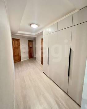 3-к квартира, вторичка, 71м2, 2/5 этаж