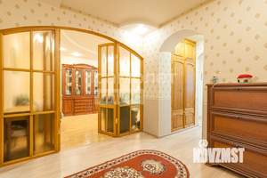 3-к квартира, вторичка, 92м2, 4/4 этаж