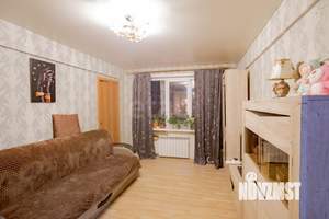 4-к квартира, вторичка, 60м2, 1/5 этаж