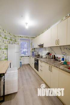 4-к квартира, вторичка, 96м2, 1/10 этаж