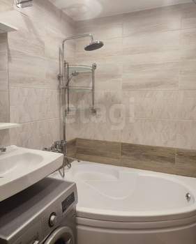 3-к квартира, вторичка, 63м2, 8/10 этаж