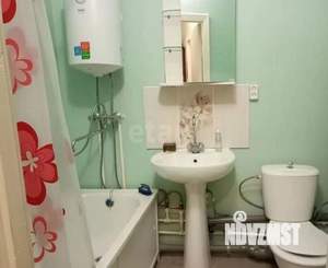 2-к квартира, вторичка, 44м2, 1/4 этаж