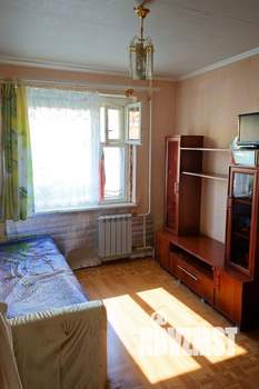 3-к квартира, вторичка, 63м2, 2/10 этаж