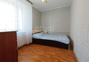 4-к квартира, вторичка, 63м2, 5/5 этаж