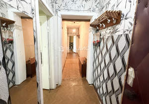 2-к квартира, вторичка, 52м2, 1/2 этаж