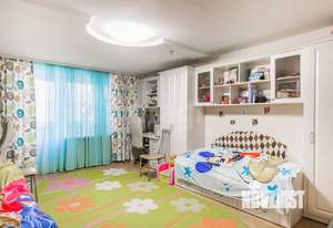 2-к квартира, вторичка, 76м2, 1/5 этаж