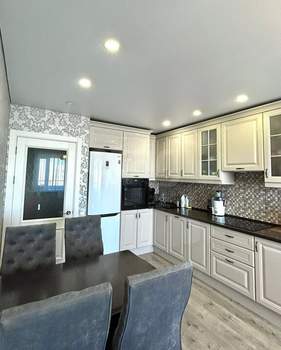 2-к квартира, вторичка, 63м2, 9/9 этаж