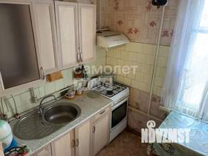 3-к квартира, вторичка, 63м2, 1/2 этаж