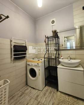 3-к квартира, вторичка, 90м2, 1/3 этаж