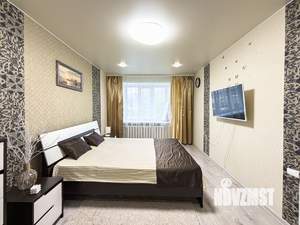 4-к квартира, вторичка, 95м2, 2/5 этаж