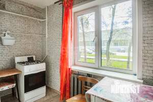 2-к квартира, вторичка, 37м2, 1/5 этаж