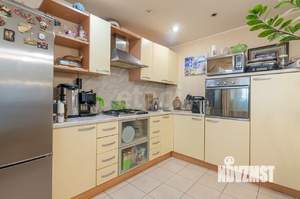 3-к квартира, вторичка, 75м2, 1/9 этаж