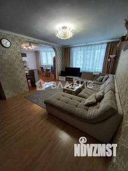 4-к квартира, вторичка, 132м2, 2/5 этаж