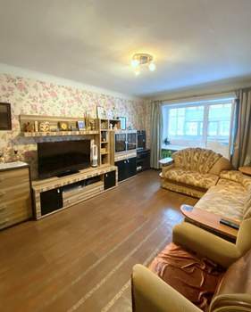 4-к квартира, вторичка, 77м2, 1/5 этаж