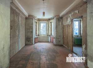 3-к квартира, вторичка, 63м2, 1/2 этаж