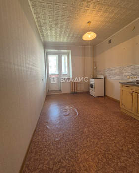 2-к квартира, вторичка, 63м2, 3/5 этаж