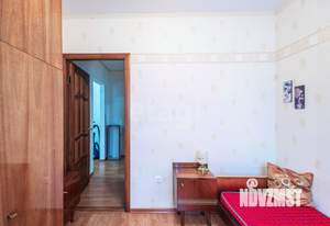 4-к квартира, вторичка, 81м2, 1/9 этаж