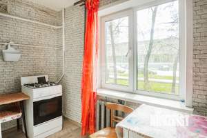 2-к квартира, вторичка, 37м2, 1/5 этаж