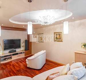 3-к квартира, вторичка, 100м2, 2/10 этаж